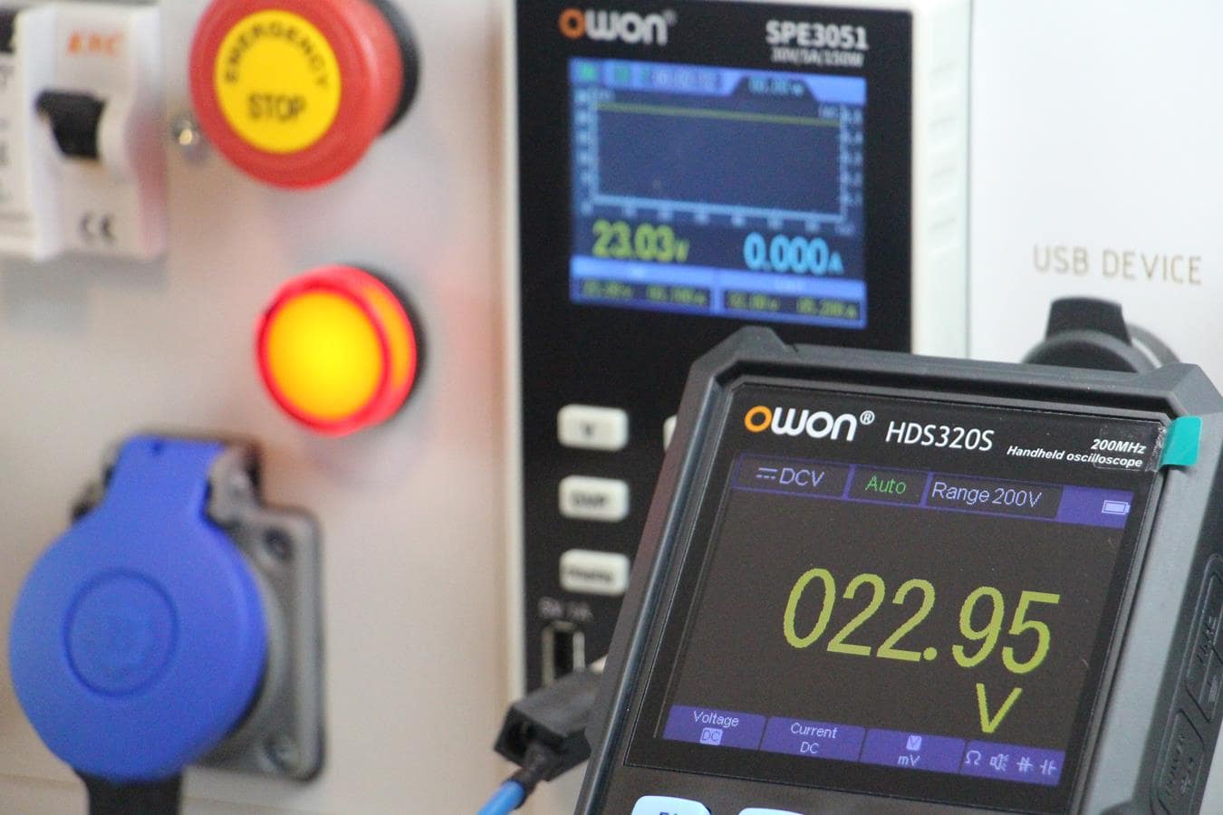 OWON HDS320S Handheld Oscilloscope, Multimeter &; Function Generator – 200 MHz