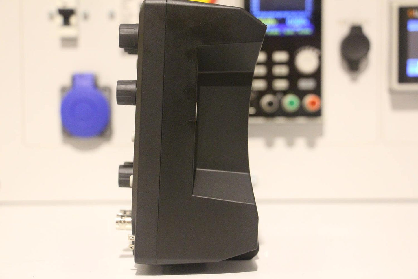 Owon SDS220 Digital Oscilloscope | 200 MHz, 2 Channels