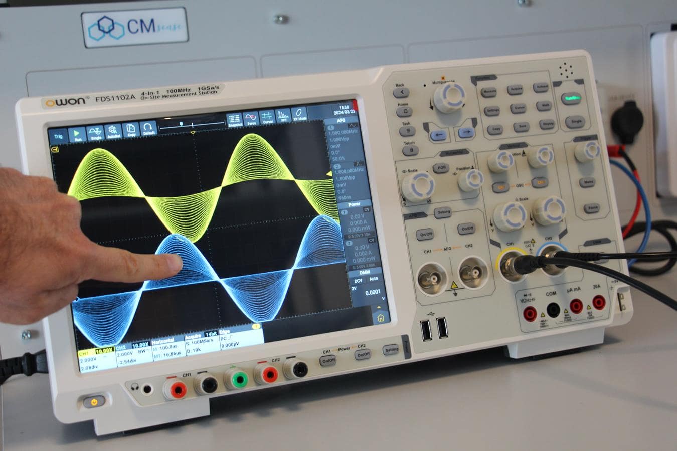 OWON FDS1102A Android-Based Multi-Function Oscilloscope – 100 MHz, 14-bit