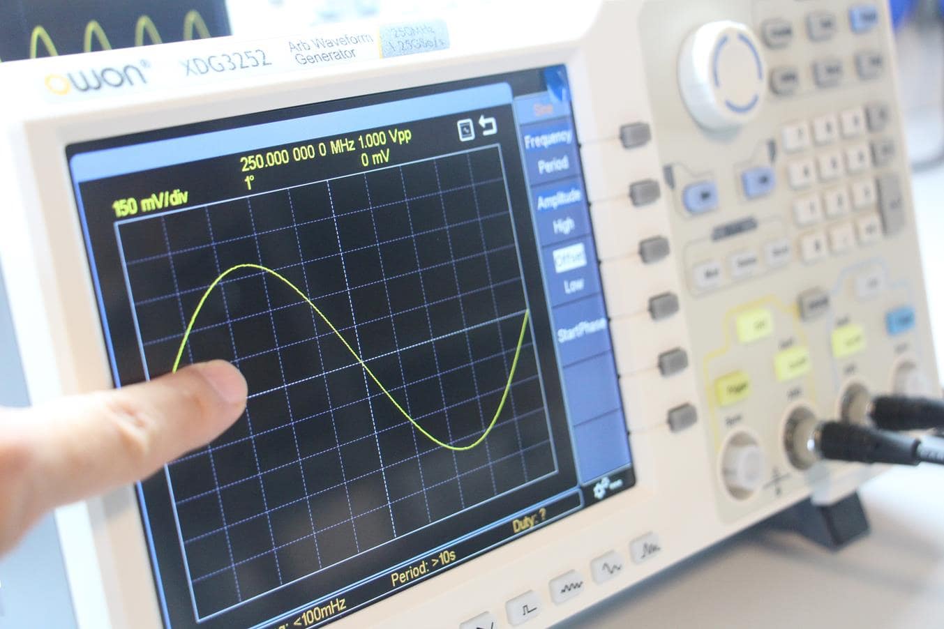 OWON XDG3162 Arbitrary Function Generator – 160 MHz, Dual Channel