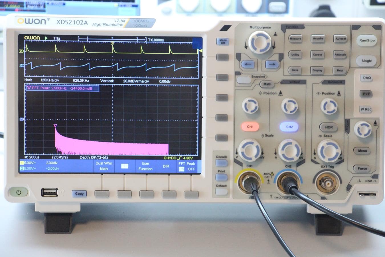 Owon XDS2102A Digital Oscilloscope – 100 MHz, 8” Display, 12-bit