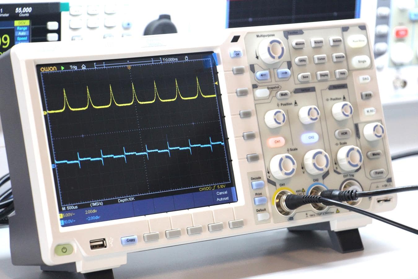 OWON XDS2202 Digital Oscilloscope – 200 MHz, 2 Channel, 8” Touch Display, Protocol Decode