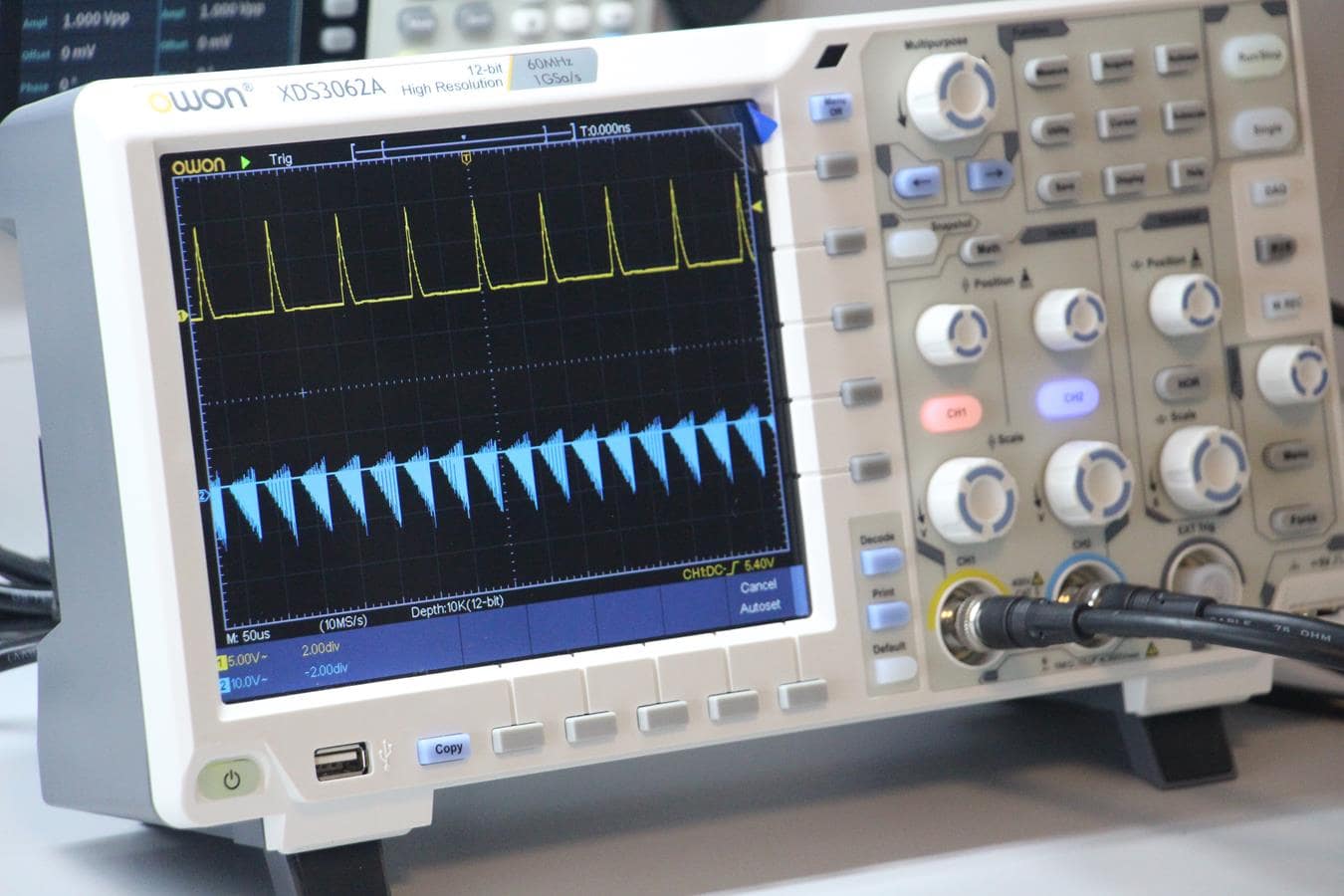 Owon XDS3062A Digital Oscilloscope – 60 MHz, 2 Channel, 8” Display, 12-bit