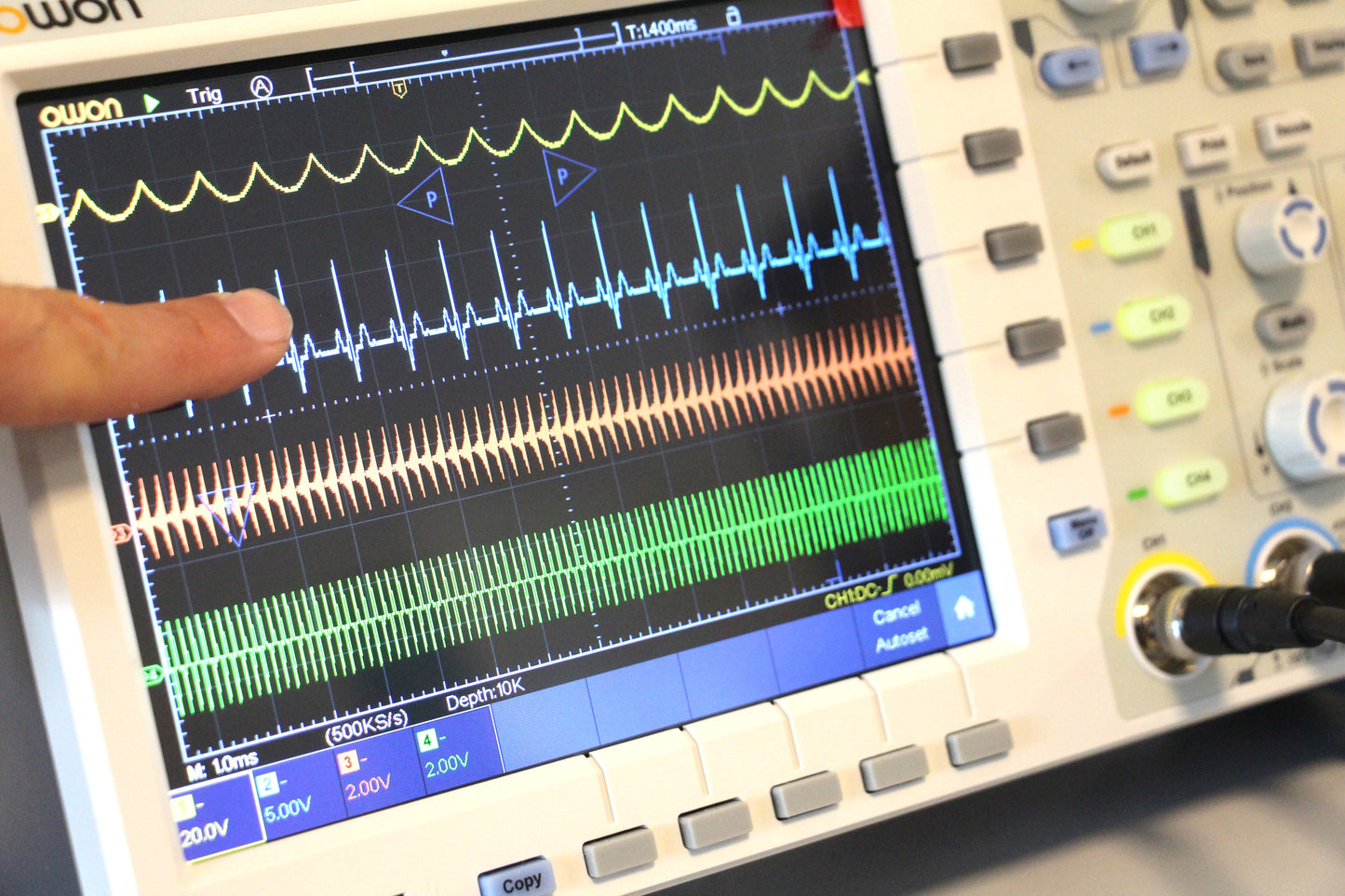 OWON XDS3104AE Digital Oscilloscope – 100 MHz, 4 Channel, 8” Touch Display, 14-bit