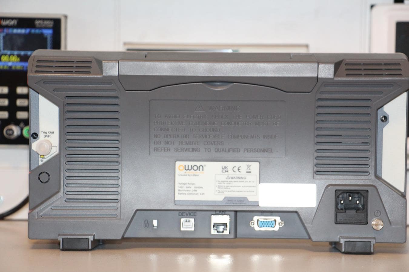 OWON XDS3104AE Digital Oscilloscope – 100 MHz, 4 Channel, 8” Touch Display, 14-bit