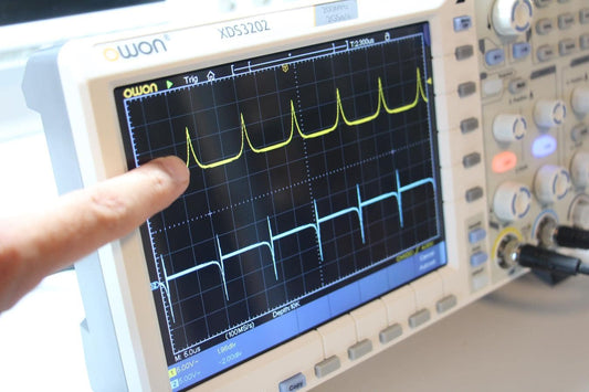 OWON XDS3202 Digital Oscilloscope – 200 MHz, 2 Channel, 8” Touch Display, 2 GS/s