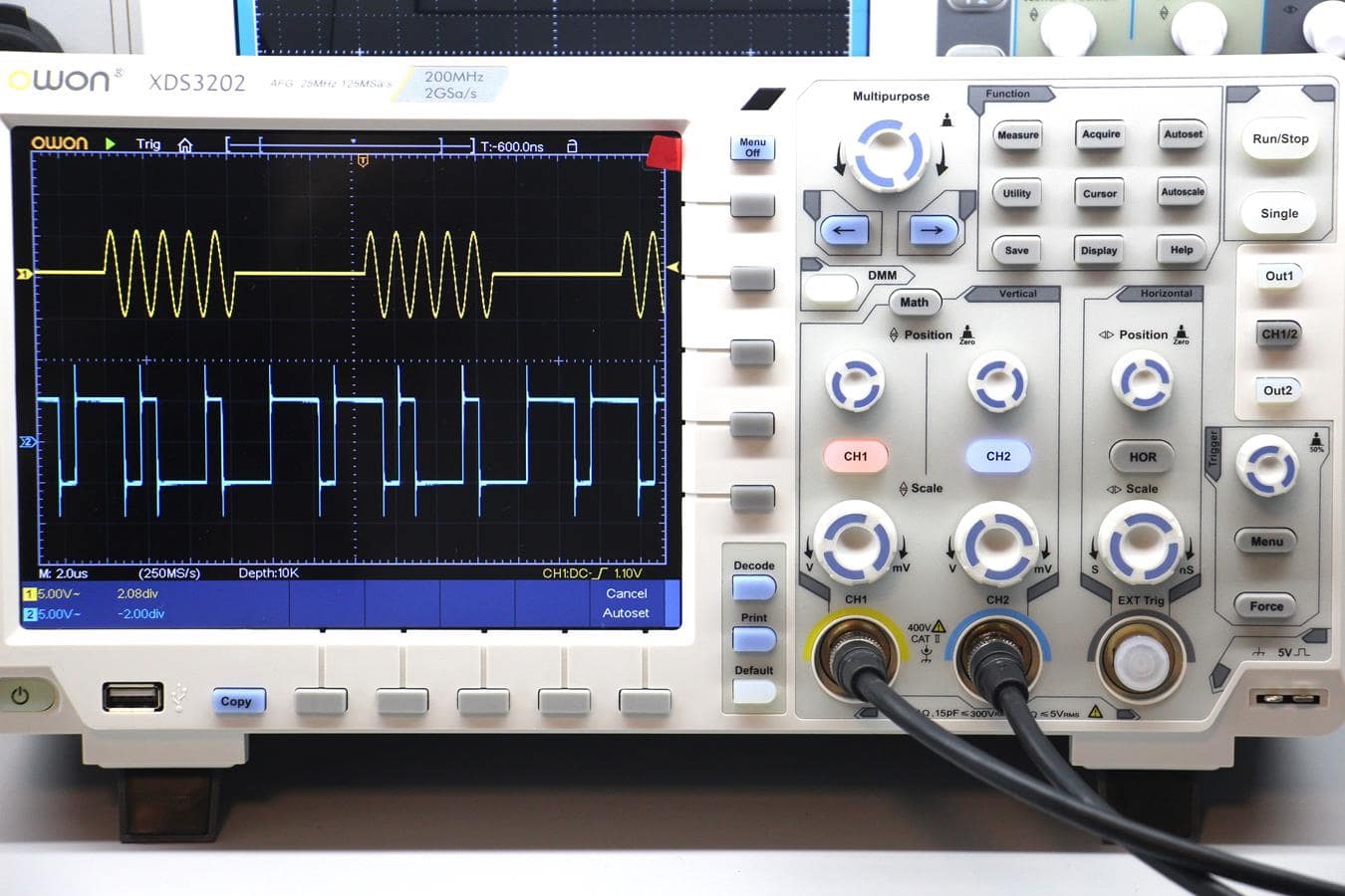 OWON XDS3202F Oscilloscope – 200 MHz, 2 Channel, 8” Touchscreen (Full Version)